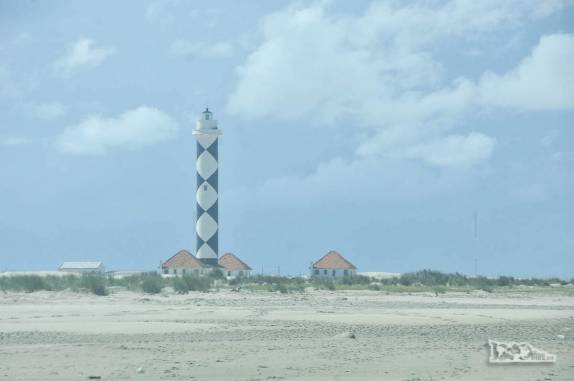 Um dos faróis na Praia do Cassino, entre o Chuí e Rio Grande, no Rio Grande do Sul